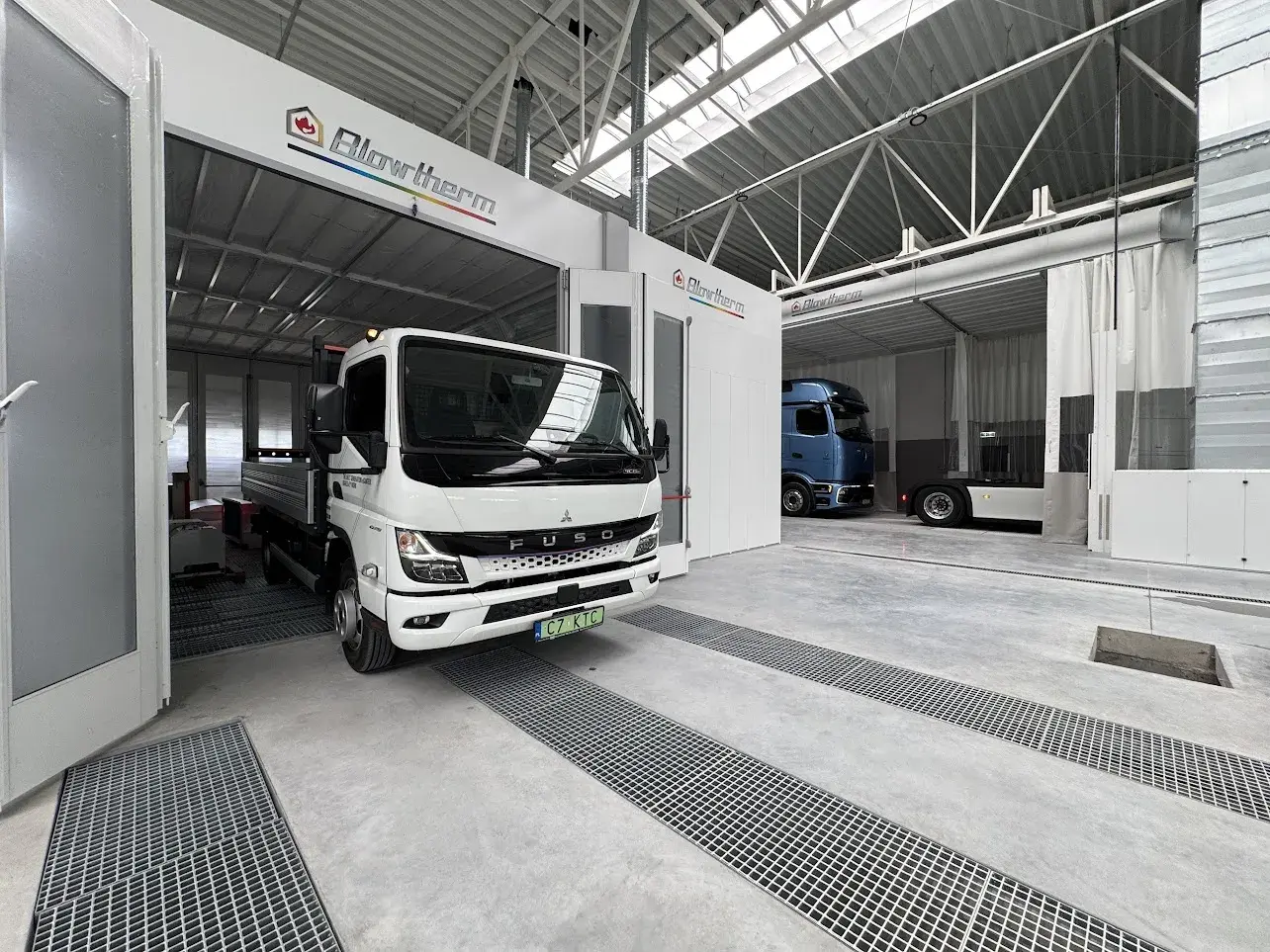 Електричний Fuso Canter