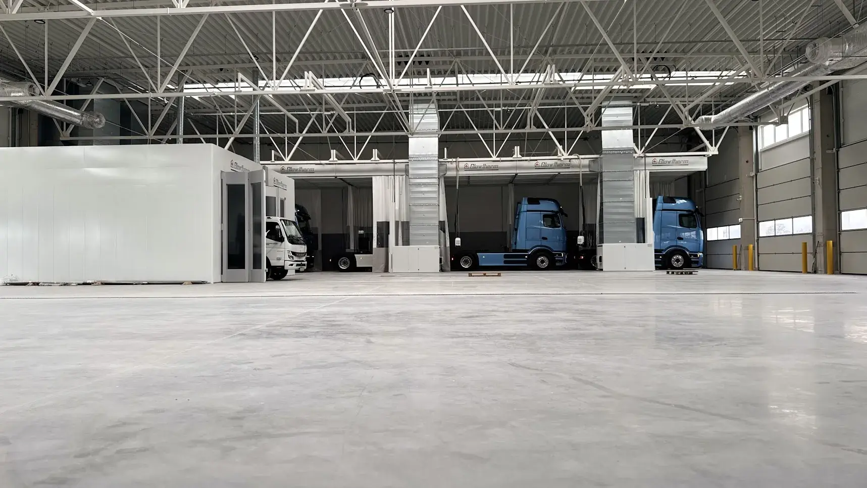 Фото центру кузова та фарбування KTC
